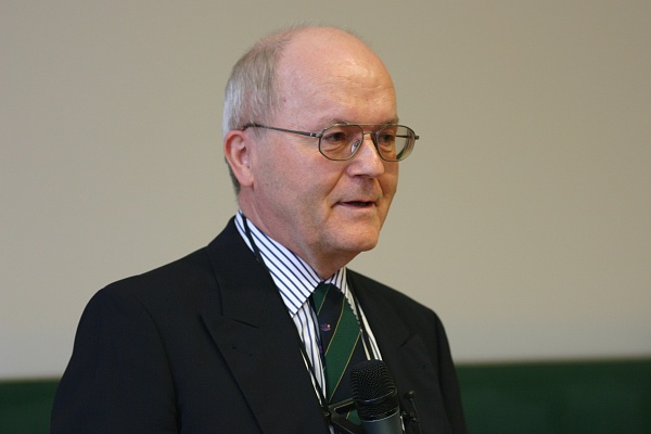 mai_132.jpg - Prof. Dr. Siegfried Broß