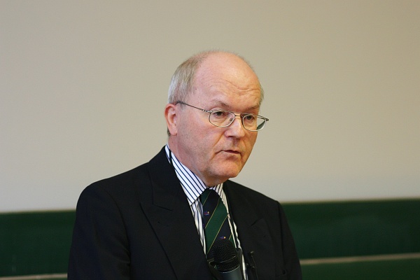 mai_145.jpg - Prof. Dr. Siegfried Broß