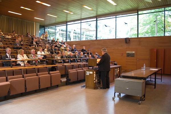 8.jpg - Blick ins Auditorium