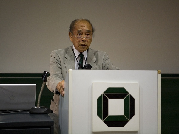 IMG_0655.jpg - Erst 2007 hat Prof. Dr. Hideto Sotobayashi begonnen, über seine Erfahrungen zu sprechen.