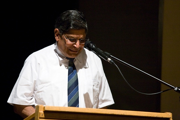 _MG_0383.jpg - Grußworte von Dr. Balbir Goel, Vorsitzender der Deutsch-Indischen Gesellschaft Karlsruhe