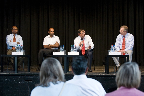 _MG_0573.jpg - Prof. Dr. Anand Srivastav, Ashant Chalasani, Günter Wiskot, Dr. Wolfgang-Peter Zingel  