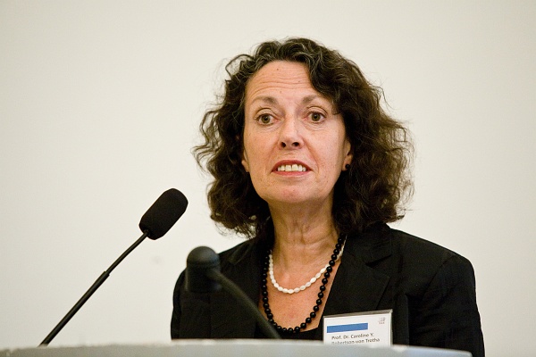 _MG_3911.jpg - Begrüßung durch Prof. Dr. Caroline Y. Robertson-von Trotha