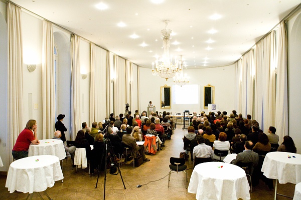 _MG_4001.jpg - Blick in den Saal