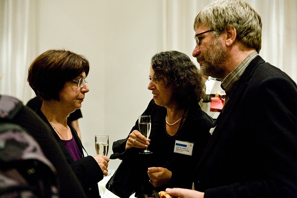 _MG_4082.jpg - Prof. Dr. Caroline Y. Robertson-von Trotha im Pausengespräch