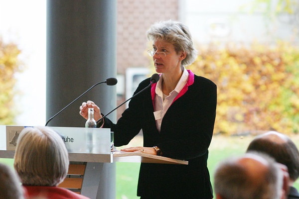 23.jpg - Prof. Dr. phil. habil. Margarete Jarchow, Professorin für Humanities an der Technischen Universität Hamburg-Harburg: Vortrag "Das Humanities Curriculum an der Technischen Universität Hamburg-Harburg"
