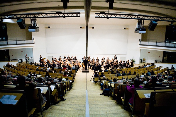 _MG_0058.JPG - ...und das Sinfonieorchester Collegium Musicum (unter der Leitung von Hubert Heitz)