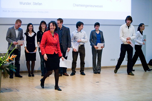 _MG_0137.JPG - Verleihung von Studium Generale-Zertifikaten durch  Prof. Dr. Caroline Y. Robertson-von Trotha